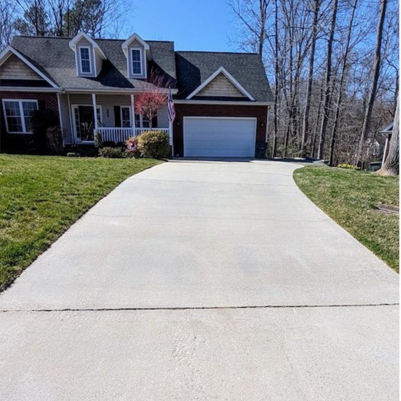 A clean concrete driveway in Roanoke, VA